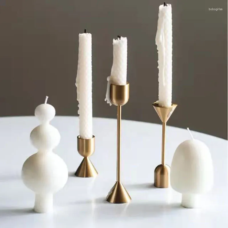 Candle Holders Gold Candlestick Dekoracyjny uchwyt na ślubne przyjęcie z okazji Dekoratu domu