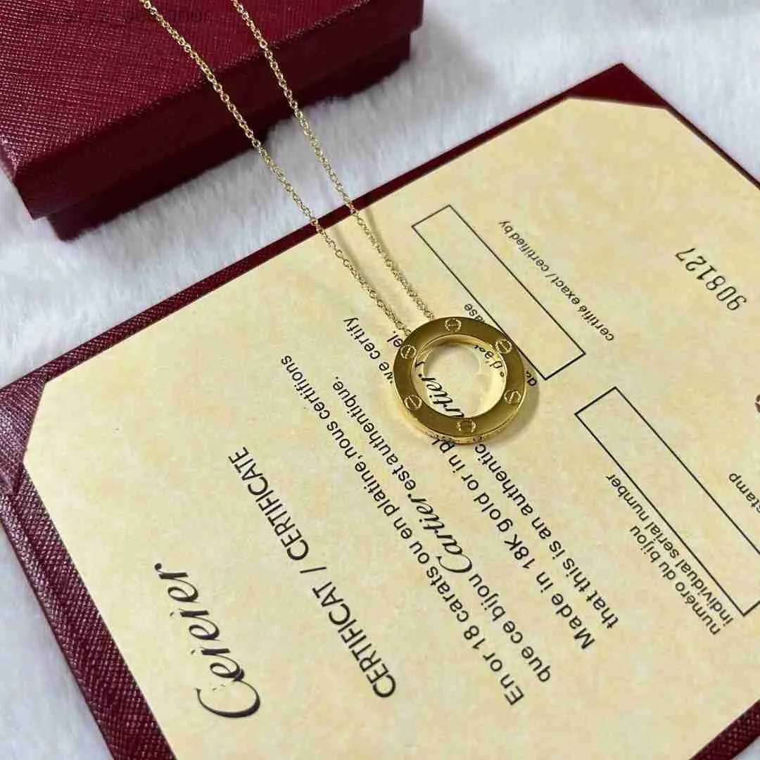 Collane designer collane Sier Lettera Gioielli in pelle Gold trifoglio regalo per il ciondolo per Pearl Love Charm Design