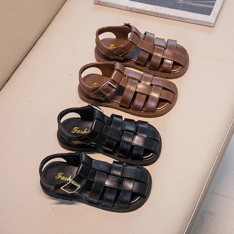 Sandały dla dzieci Bute Designer Designer Black BrownToddlers Niemowlęta dziecięce buty pustynne Rozmiar 26-35 R1ze#