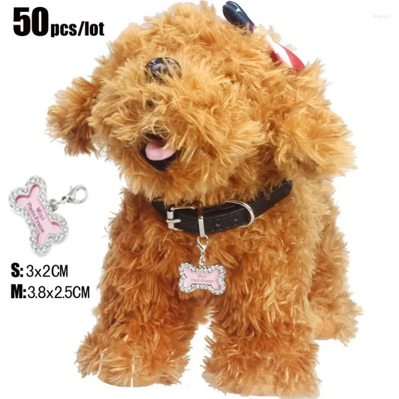 Appareils pour chiens 50pcs / lot Costume pour animaux de compagnie Carte d'identité en forme d'os pour chiot