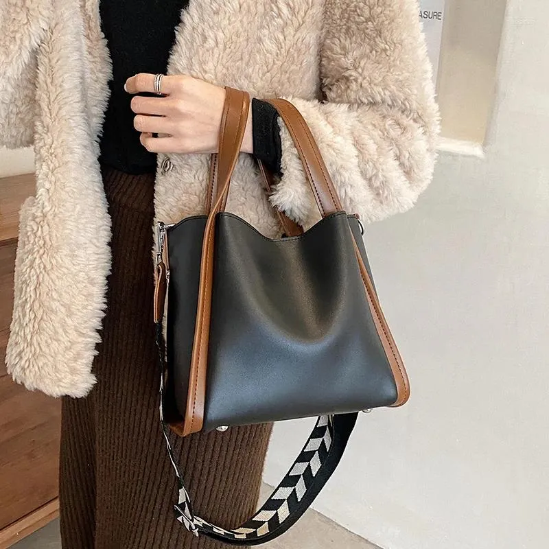 Shoulder Bags Fashion Solid Crossbody Messenger For Women 2024 Handbags Tote Female Luxury Designer Purses Travel High Quali