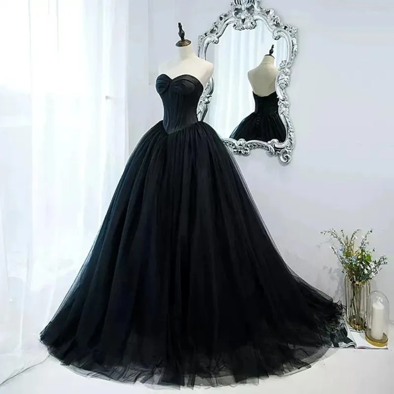 Abiti per feste Gotiche Black Black Principessa Principessa Sweetheart Satin Top Women Abiti da sera esposti Night Ossiste Met Gala