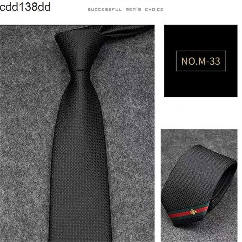 2024 Coritos de boda de marca Hombres Corbe de diseñador Corbata 100% Seda Traje Corbalo Comercial Luxury 662