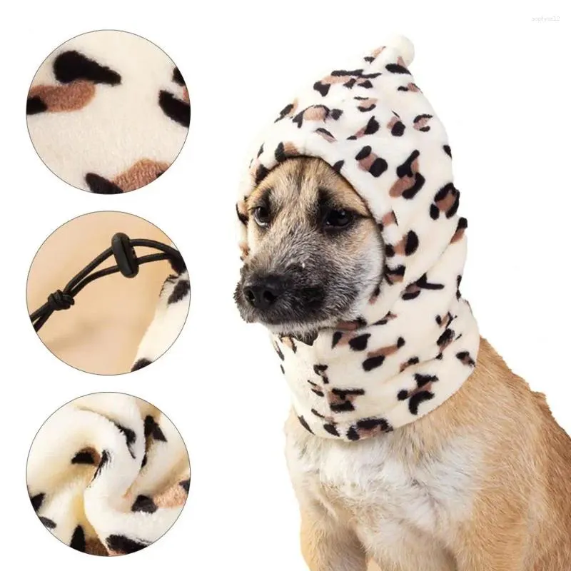 Appareils pour chiens chapeau animal à la mode motif de léopard hiver fournit des fournitures confortables douces pour la protection de l'oreille de cou