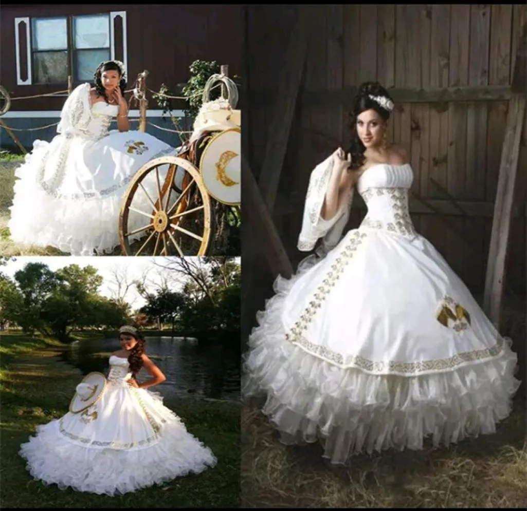 2017 مثيرة أبيض الذهب ثوب كرات Quinceanera مع تطريز Sweed Sweet 16 فستان الدانتيل طول الأرضية Vestido de Festa BM96394742