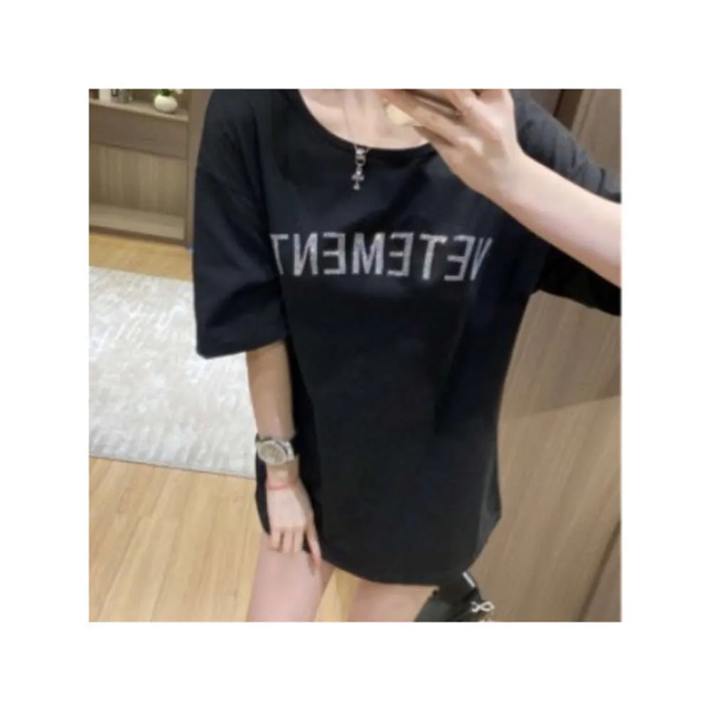 Tシャツの手紙ホットダイヤモンドデザインシンプルで高度なゆるいフィット感が欠けている下半身の感触を作成する