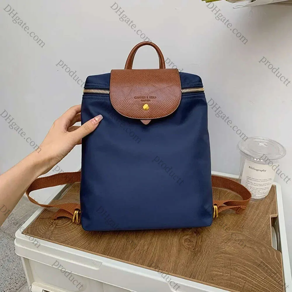 2024 Vintage Fashion Womens Backpacks Nouveaux écoles d'étudiants d'étudiants multifonctionnels Sac à dos Portable Voyage de voyage pour Femme 10A 12A