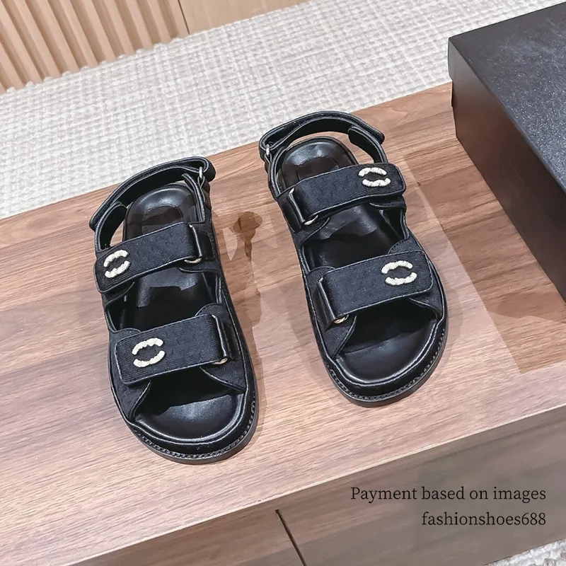 Luxe designer sandalen dames zomer flat 2024 Nieuw wit leer veelzijdige sport buiten mode Roman one line buckle dames schoenen maten 35-42+doos