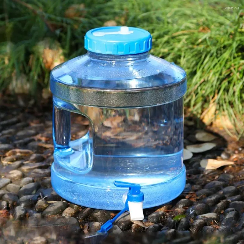 Vattenflaskor 7.5L Dricka kanna multifunktion förvaringsbärare stor kapacitet hink med kran för camping picknick