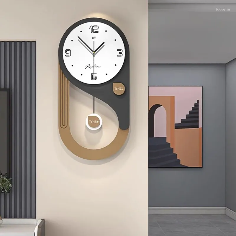 Horloges murales en bois industriel Pendule luxe classique Créative montre une décoration de salon Horloge Murale silencieuse européenne