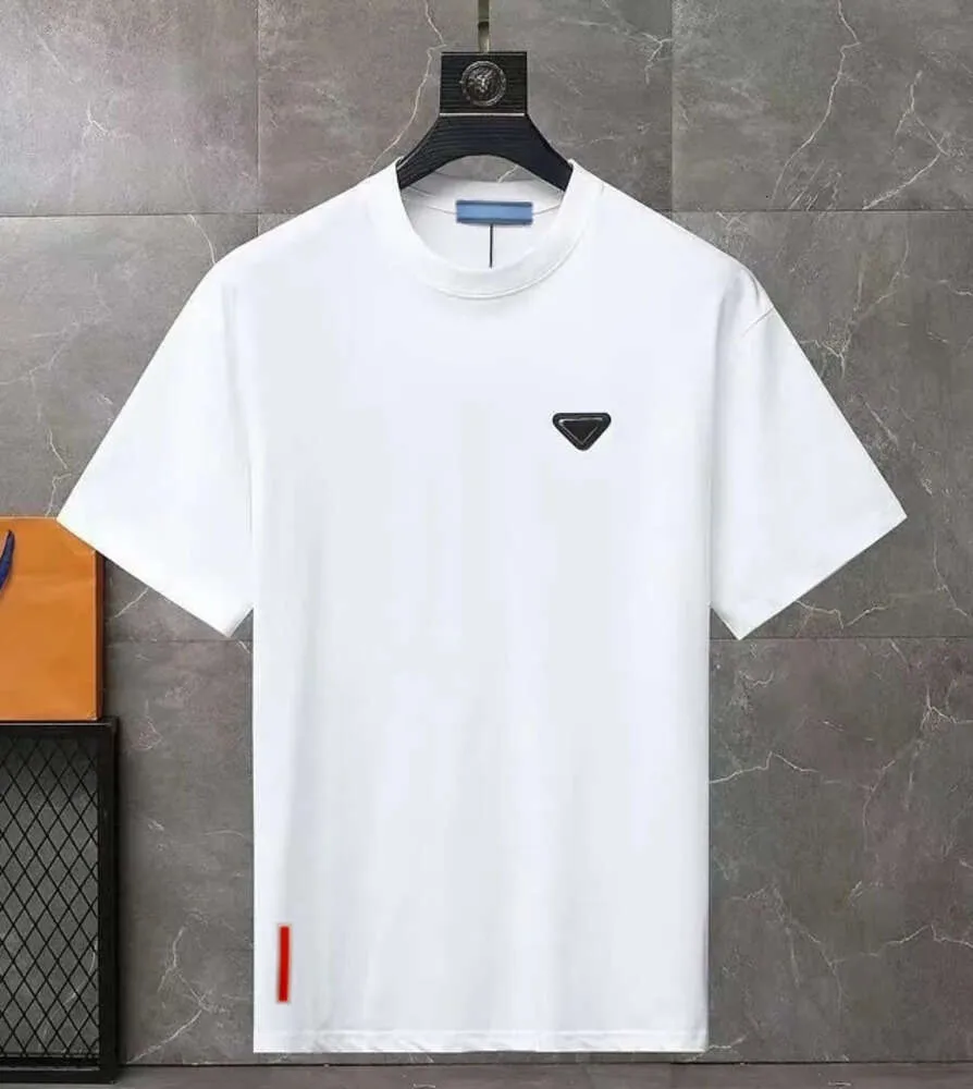 Herrendesigner T-Shirt Man T-Shirt Frauen Hemden T-Shirts Einfacher schwarzes kurzäräres Baumwoll-T-Shirt mit modischem Buchstabendruck Top Kleidung68