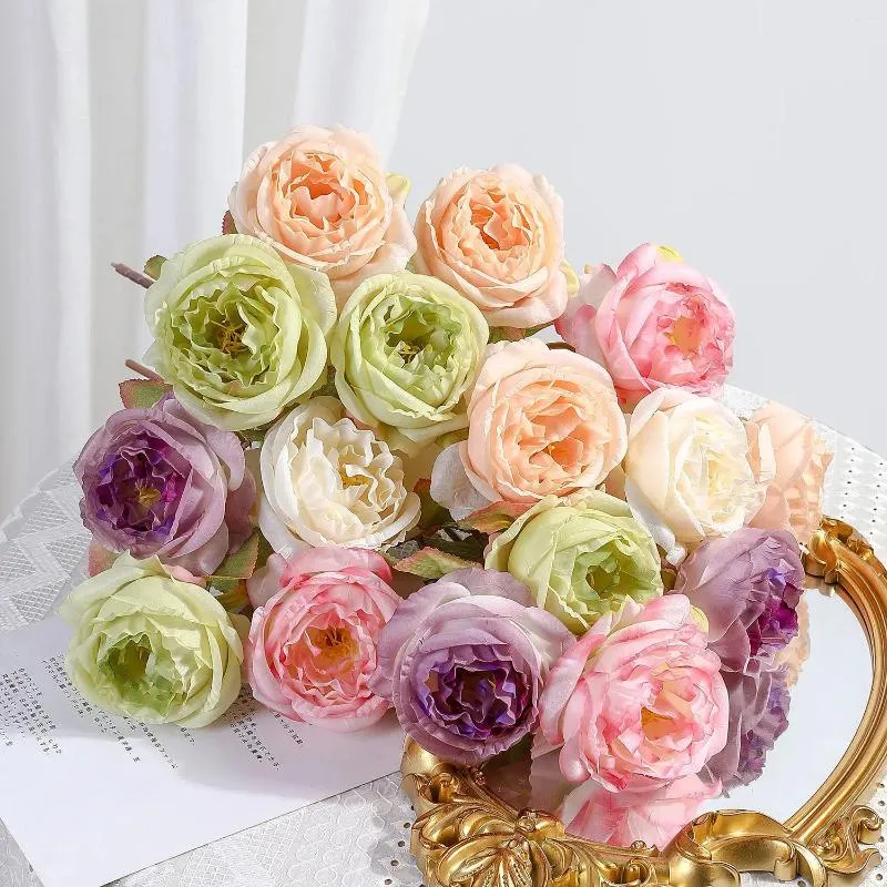 Fiori decorativi 10pcs bordo artificiale rose artificiali bouquet di seta finta Natale per vasi da centro vasini decorazioni per feste di nozze