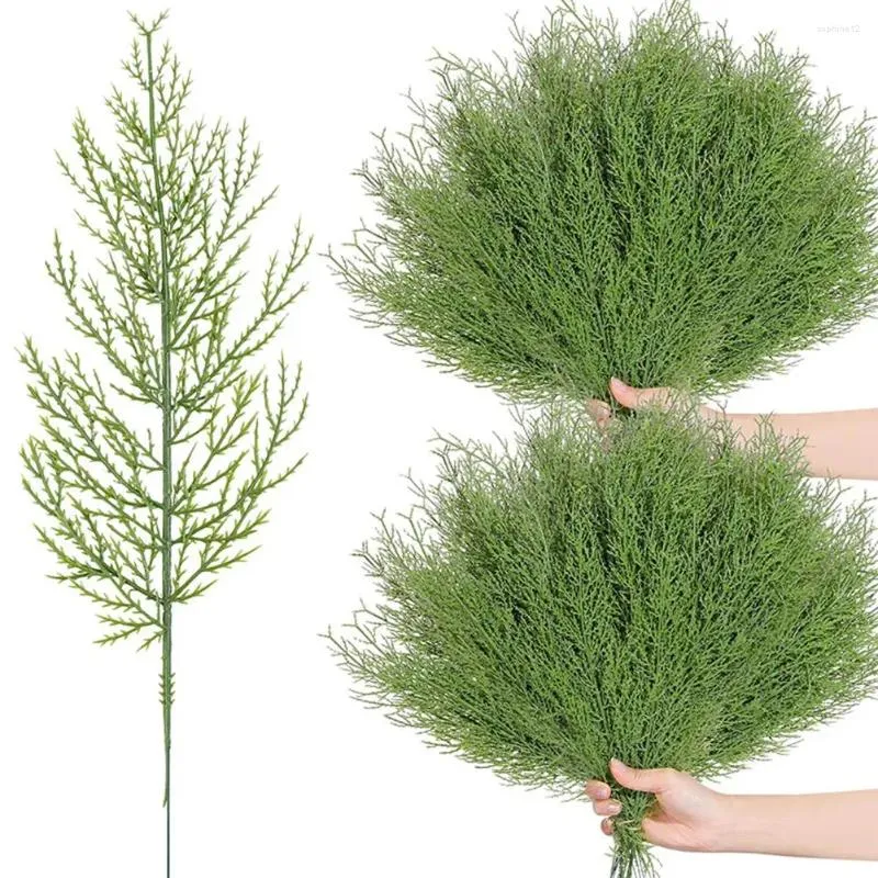 Kwiaty dekoracyjne 20pcs 50pcs sztuczne gałęzie sosny Cypress Sprigs Faux cedar Pography Rekwizyty świąteczne DIY na wakacje