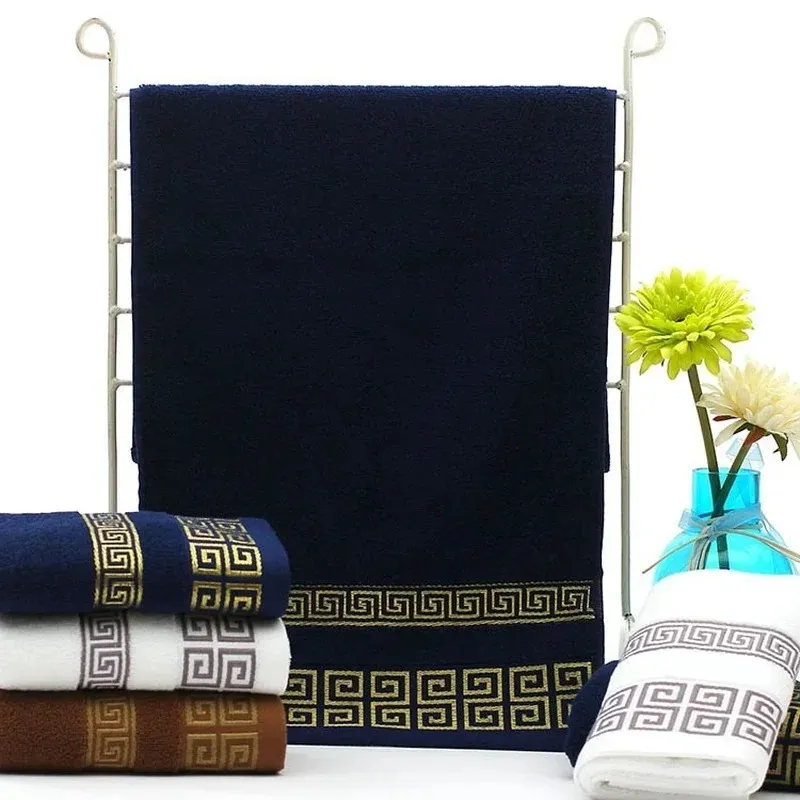High Quality Luxury Soft Embroidered Towels Bathroom Strongly Water Absorbent Adult Beach Towel 100% Cotton 35x75cm