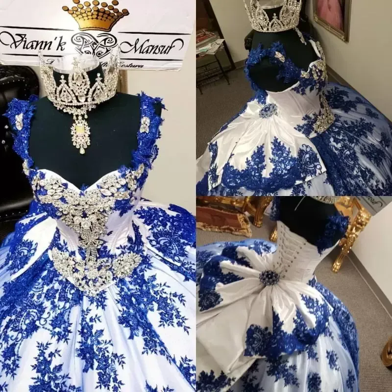 Vestidos azuis royal e branco Quinceanera vestidos 2022 tiras de cetim Apliques de renda de cetim vestido de baile de miçangas