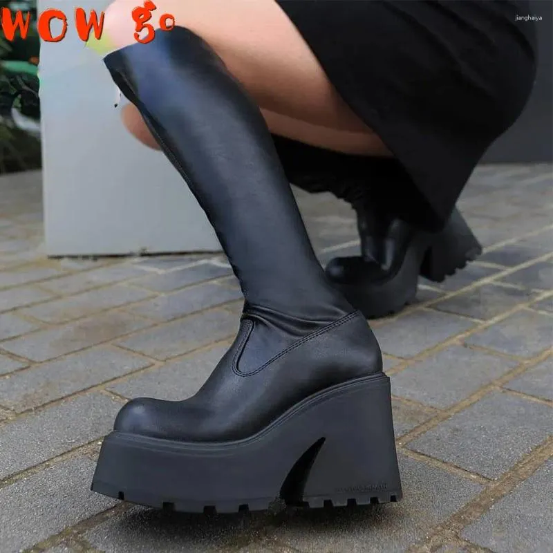Chaussures de marche grande taille 43 INS Brand d'hiver bottes féminines gothiques Punk Fashion Knee High non glip plate-forme tendance moto tendance