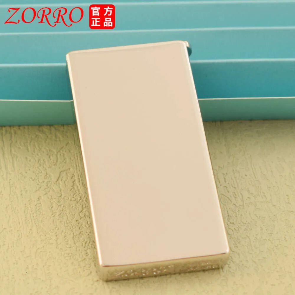 Zorro Metal Creative Elevator Kérosène Lighter Classic Grinding Wheel Ignition Limited Quantité Laser CARVING COLLECT