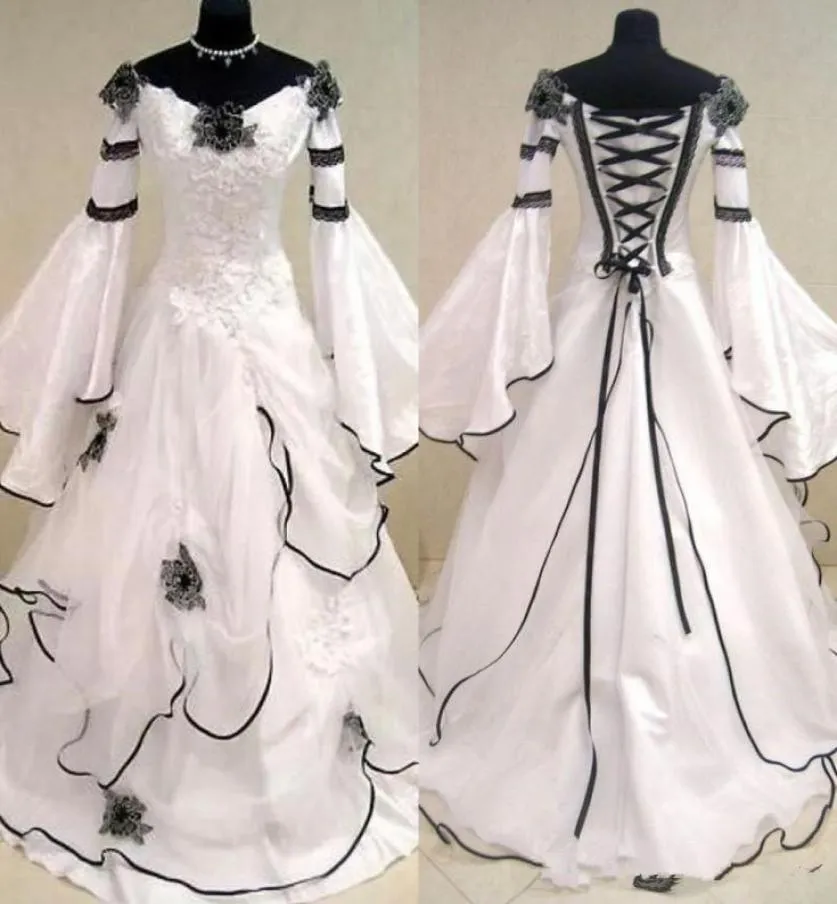 Renaissance Vintage Black and White Medieval Wedding Dresses Vestido De Novia Celtic Bridal Gowns with Fit and Flare Sleeves Flowe8234636