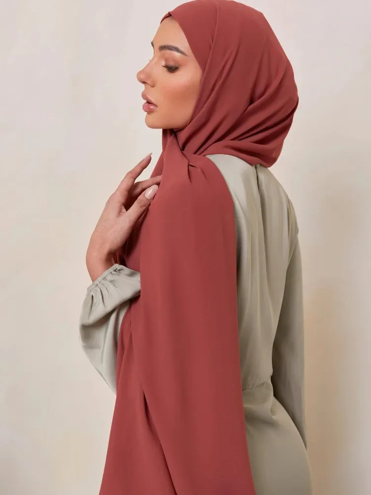 Högkvalitativ satin chiffon hijab halsduk för kvinnor turban opacification halsdukar sjal huvudduk huvudband bandana hijabs för kvinna 240327