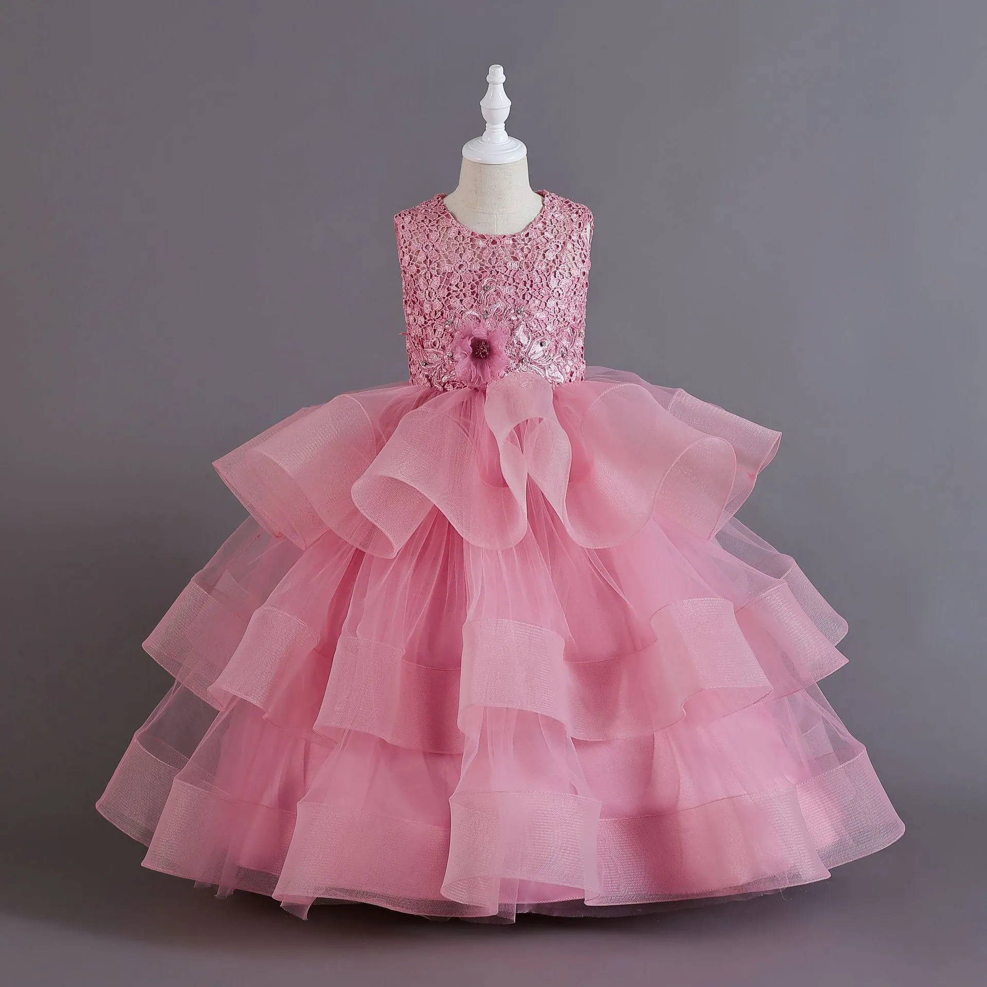 2024 abiti da ragazza di compleanno rosa abiti da ragazza nuova ragazza vestiti piccoli bambini a torro a bordo in pizzo in pizzo tulle in perline di perline abito da bambina principessa abiti da matrimonio principessa regina