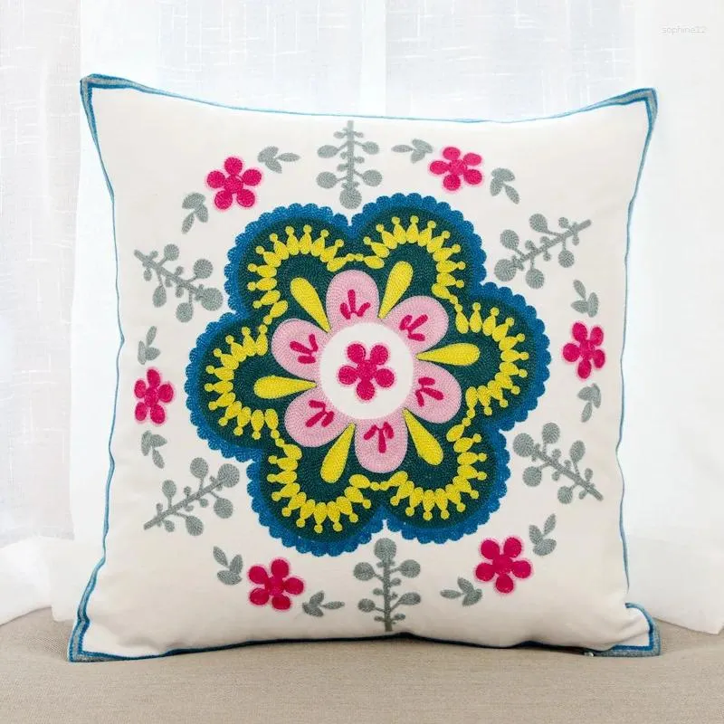 Pillow bordado arco floral bordado