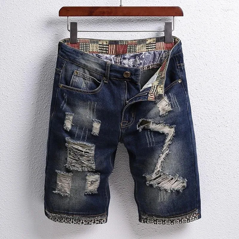 Shorts maschile 2024 jeans estivi ribalta il denim indossato foro patch vintage giovane design alla moda rovinati taglie forti pantaloni