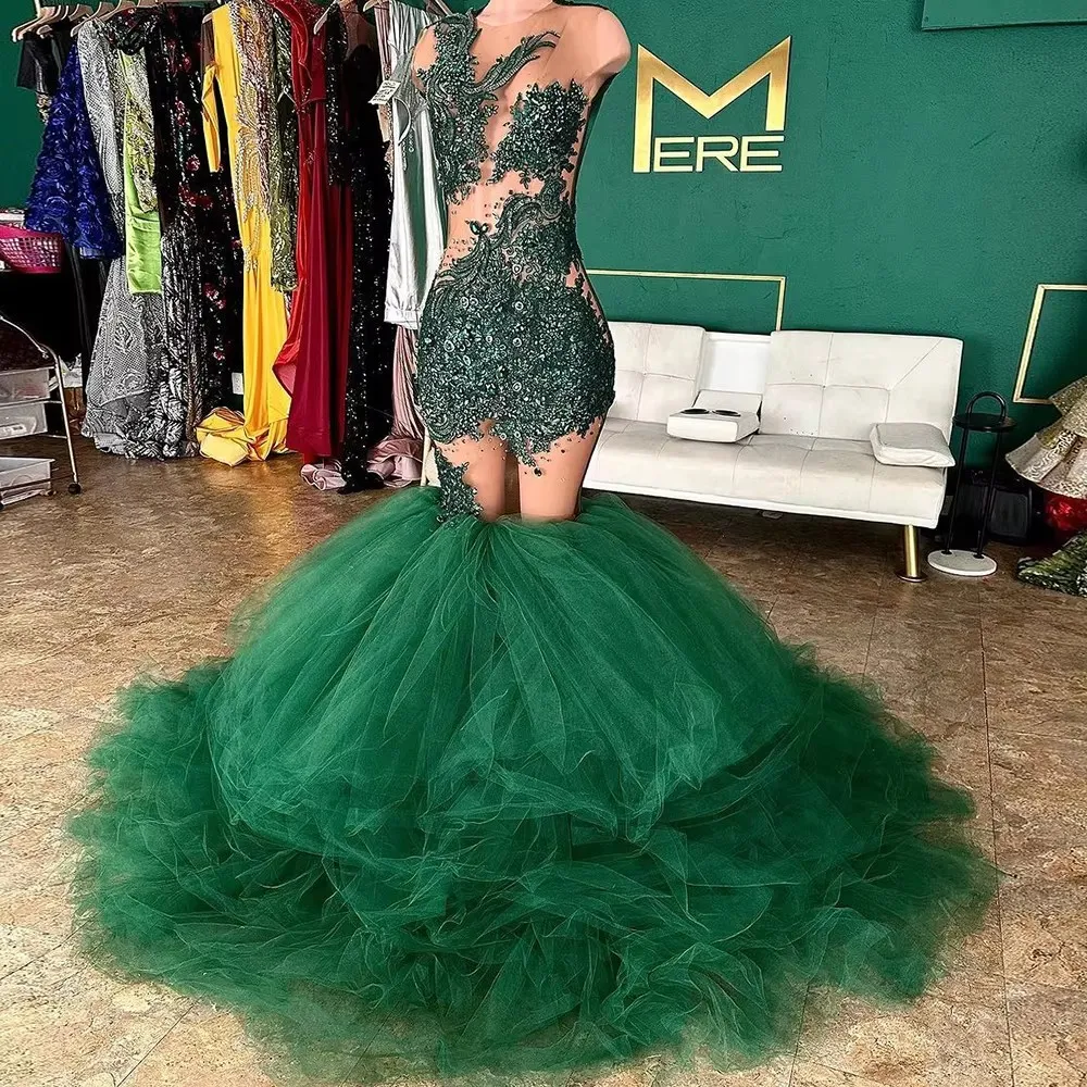 open lace back dress Amazing Column Satin Sweetheart Sleeveless Emerald Prom Dresses with R –  Newinlook main image 1