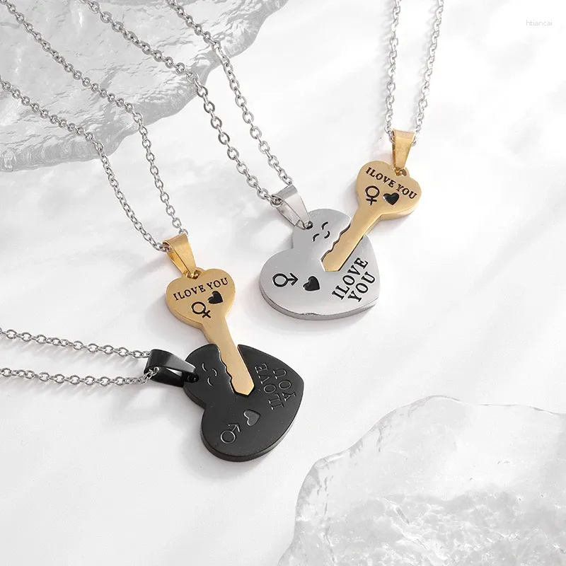 Colliers pendentiels Collier clé en forme de coeur de mode pour hommes et femmes