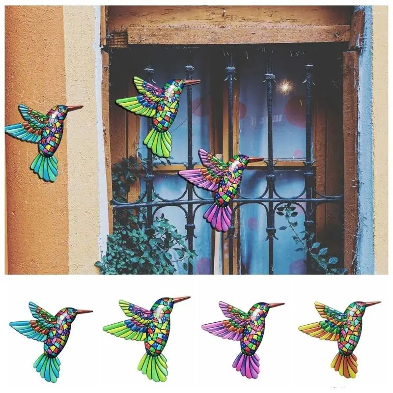 Trädgårdsdekorationer Handikraft Bird Metal Wall Art Pography Props Hanging Realistic Hummingbird Pendant Colored Iron Sculpture Balcony