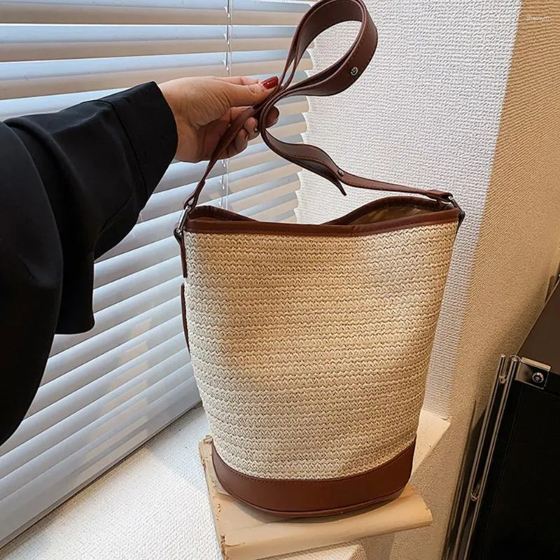 Bolsas de noite de verão feminino feminino saco de ombro rattan boho bucket causal damas bolsas de marca feminina bolsa de compras embreagem 2024