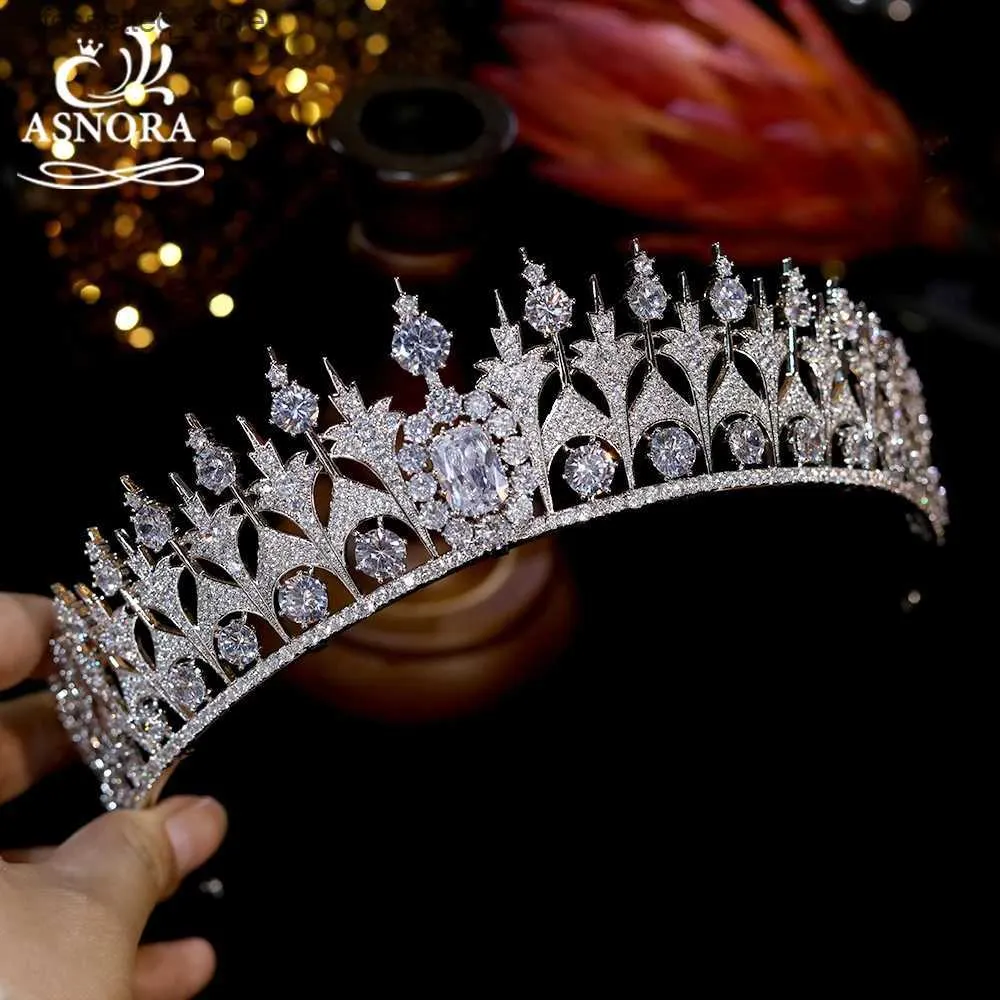 Bijoux de cheveux de mariage Europe Royal Princess Crown Luxury CZ BRIDAL CHEDRAD CHELDE CHEAUX ACCESSOIRES DE CHEUR POURCE RESSIONNESSE BIELLISSE A00913 L46