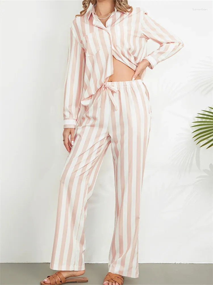 Vêtements à domicile Chronstyle Femmes à rayures Imprimé 2 pièces Pyjama Définit les chemises à manches longues en haut avec des poches Pantalons Sleepwear