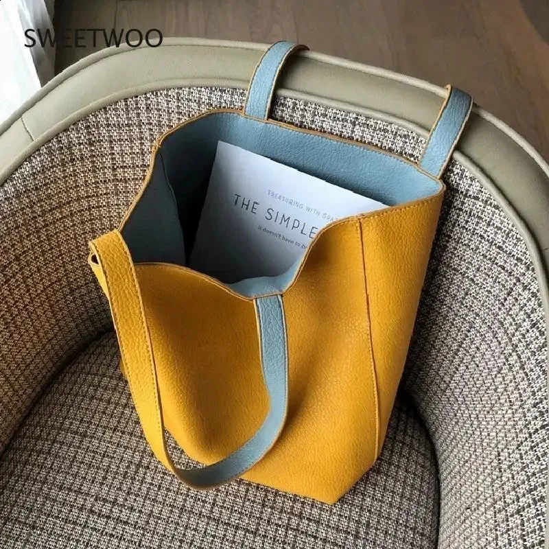 PU Leather dames nouveauté Design Sac à bandoulière pour les femmes doubles couleurs d'étudiant livre de livre de grande capacité sac à main