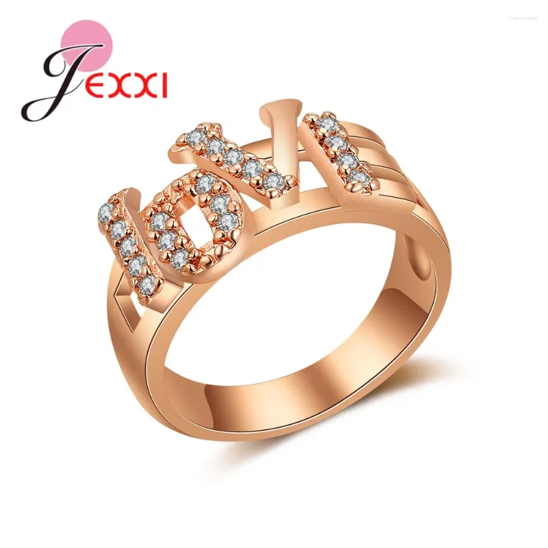 Cluster anneaux de lettres d'amour romantique Design micro pavé 5a Austria Cz Crystal Rose Gold Color Ring Jewelry for Women Wedding Accessoires