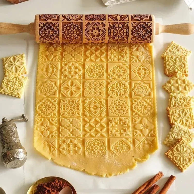 Rouleau en bois en biscuits en bois pour les biscuits de Noël à la cuisson des gâteaux fondants le cadeau d'Halloween parfait pour la cuisson des vacances et la décoration