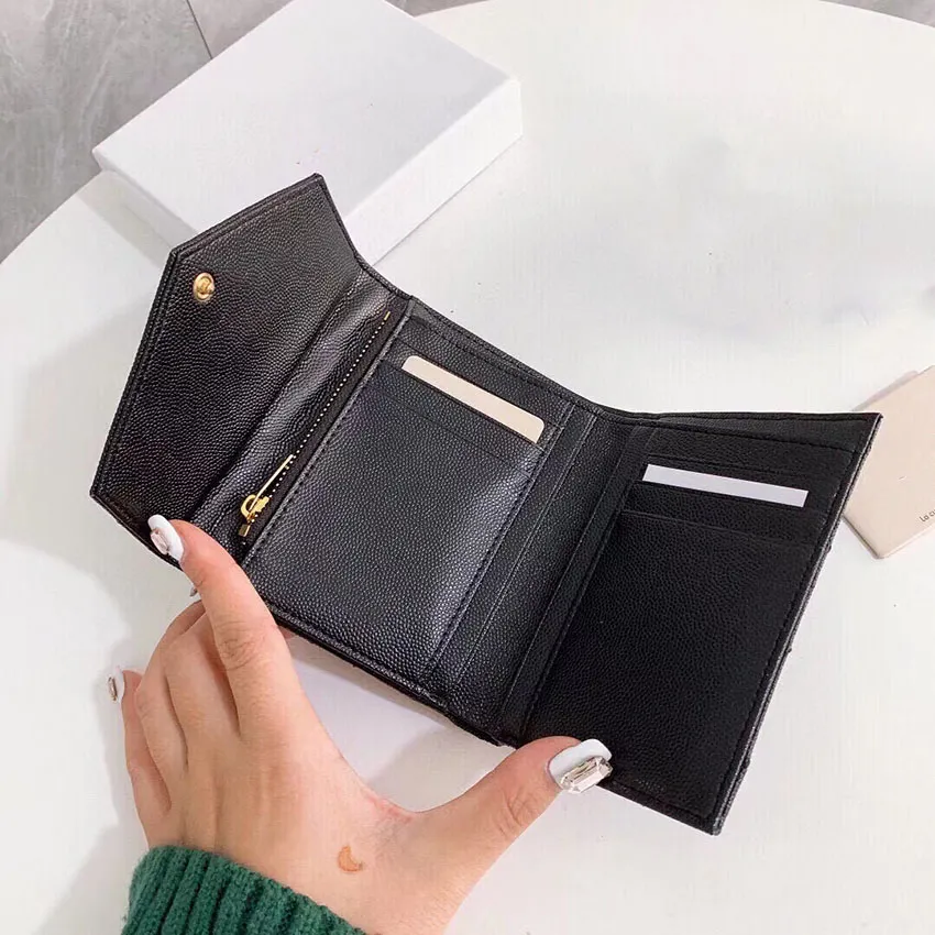 Replica designer wallets hotsell