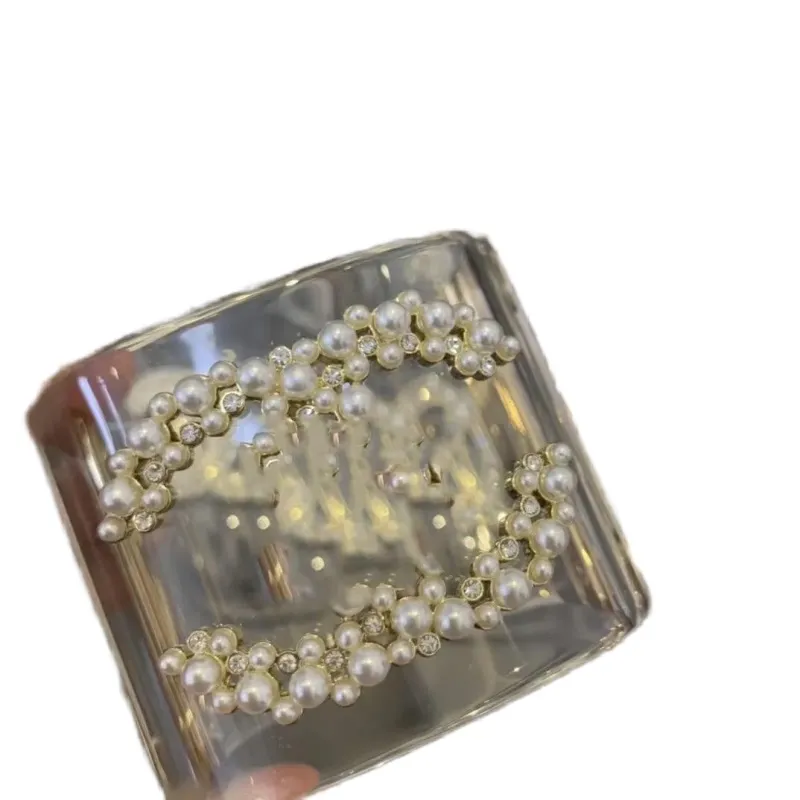 Pulseira casual feminino feminino vintage pérola branca manchada de prata mensal pulseira largo acrílico diamante transparente pulseira de luxo por atacado ZH215 C43WIV