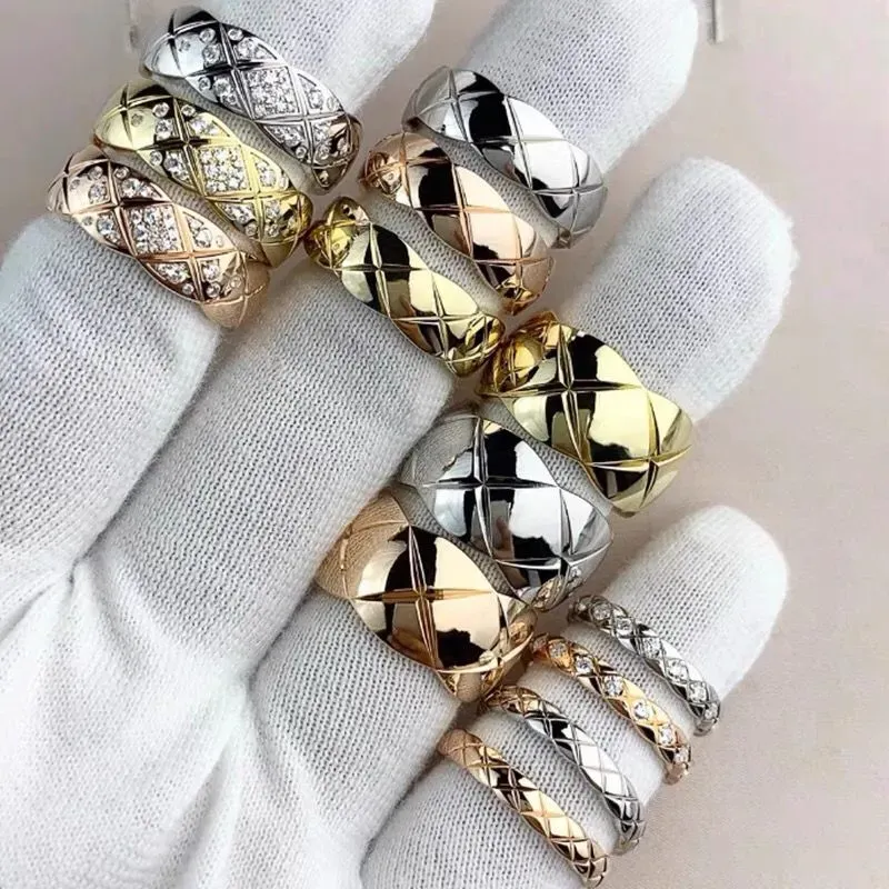 2024 Sterling Sier Diamond Band Women Shining Crystal Stone Designer Rhombus Ring Wedding Jewelry Couple Rings for Men