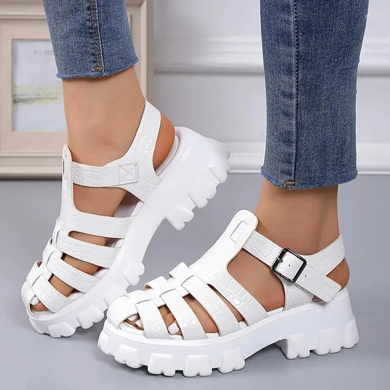 Dress Shoes Summer Fashion Gladiator Dames smal Band Cross-Tied Platform Square Heel Peep Toe Rome Design Sexy Mature Sandals