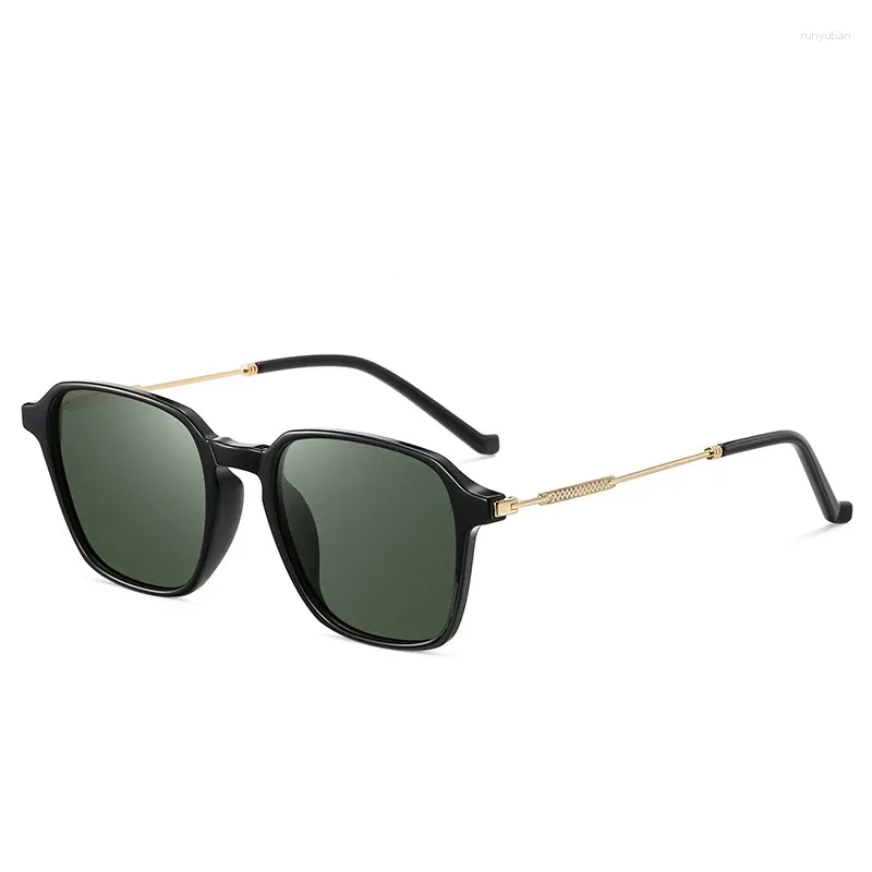 Lunettes de soleil Fashion Square Polarisé Femmes Men Vintage Ultralight Outdoor Beach Dames UV400