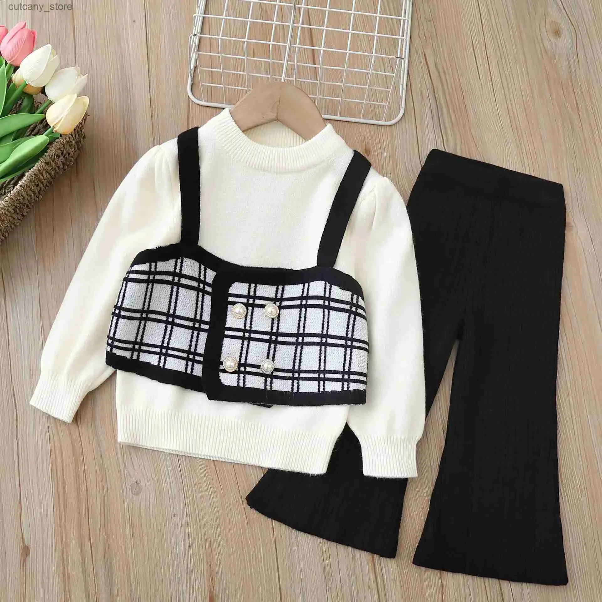 Trousers Girls Sweater Set Girls Fake Two Piece Plaid Sweater+Knitted Flare Pants 2023 Autumn Winter New Childrens Clothing Set L46