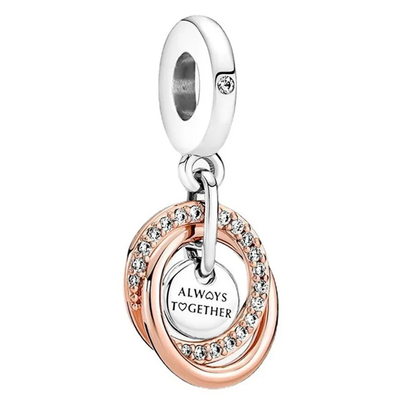 Ciondolo a forma di cuore color oro rosa in lega con perline a forma di cuore incastonate di rubino. Squisito gioiello fai da te per bracciali e collane._voghion.com