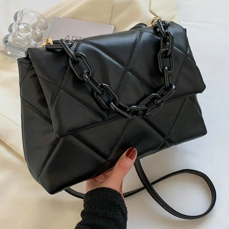 Totes Soft PU кожаные сумки поперечного тела для женщин вышивки.