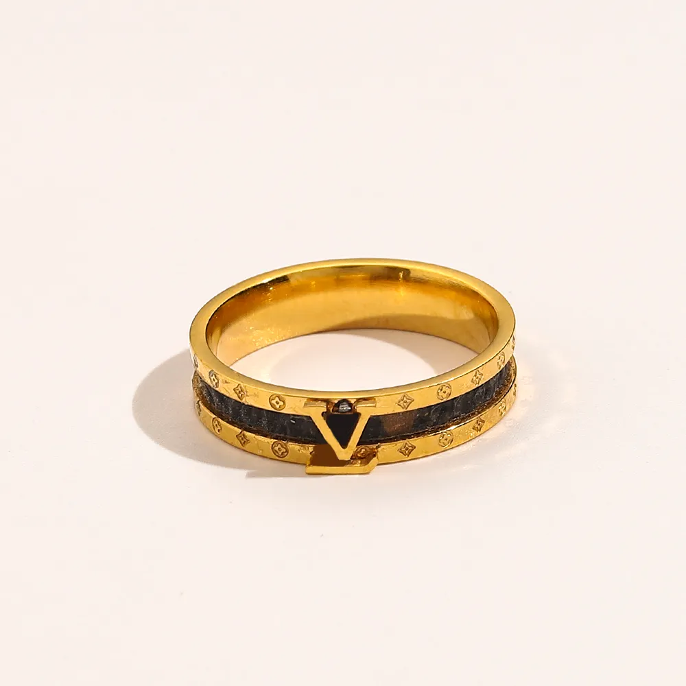 Anillo de anillo para mujer anillo de lujo anillos de doble letra anillos de 18 km anillo de oro regalo de boda anillo de cuero elegante anillo para mujer anillo de alta calidad 20style