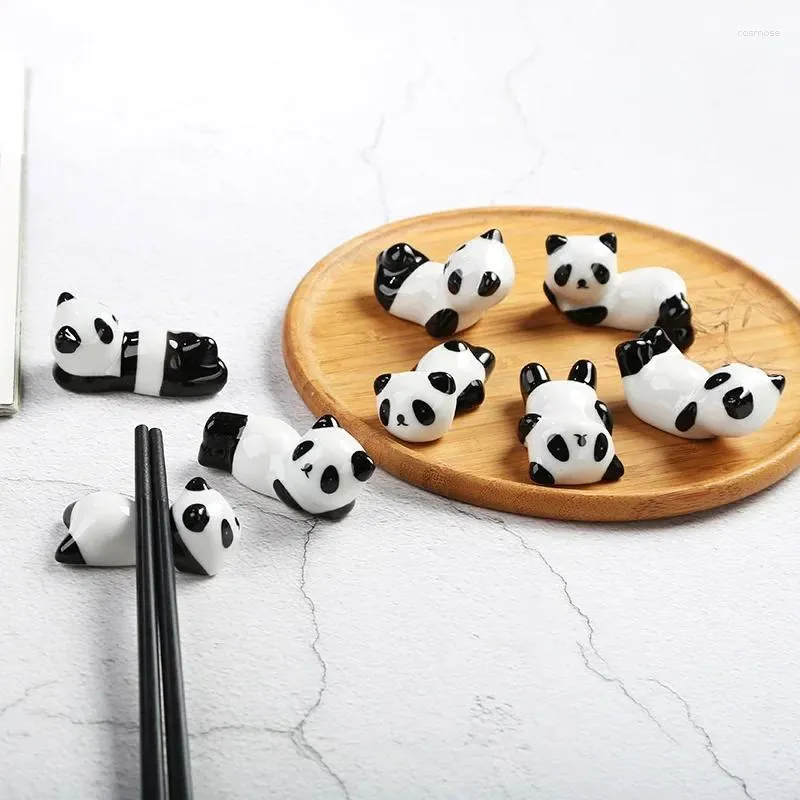 PLIGREAT 5 Pcs Colored Flower Print Porcelain Chopstick Rest Ceramic Chopstick Holder Chopstick Rack For Chinese Food Japanese Restraurant Hotel Creative Spoon Fork Stand Dinning Room Tabletop Decor