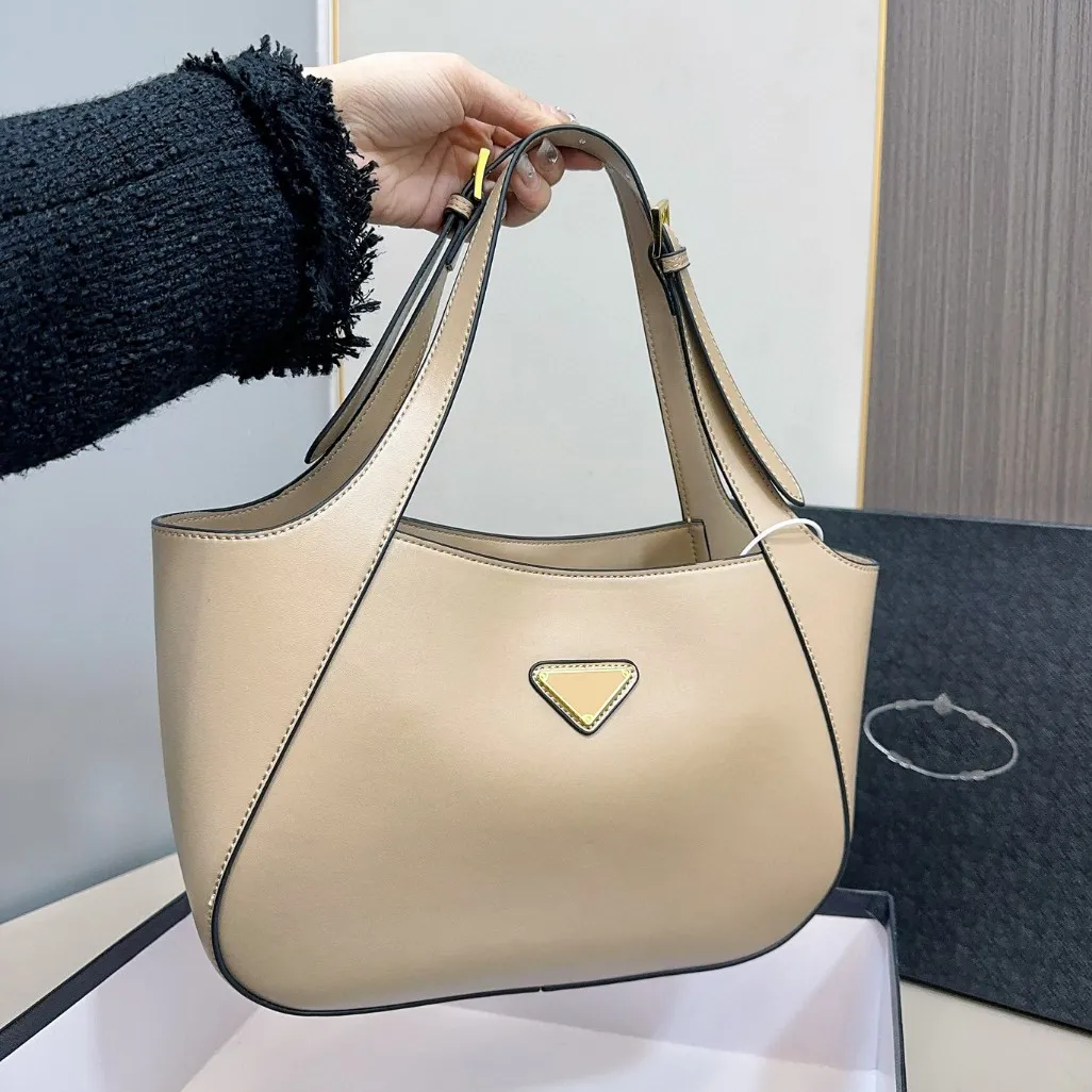 tote bag Luxury Designer bag Leather Fashion Women handbag Shoulder Bag high Quality Leisure shopping triangle Axillary pouch Hands lifting adjustable New 2024