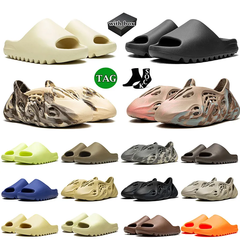 Med boxdesigner stor storlek 13 skumlöpare sidor platt tofflor klassiska trongs onyx ben ren öken sand grädde lera ockra strand sandaler herr kvinnor glider skor