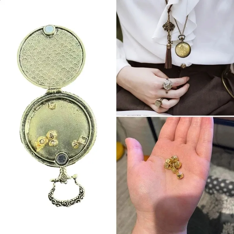 Exquisite Pocket Watch Pendant with Mini Dices Set Portable Keychain Decoration Retro Pocket Watch Keyring Ornament Portable 240402