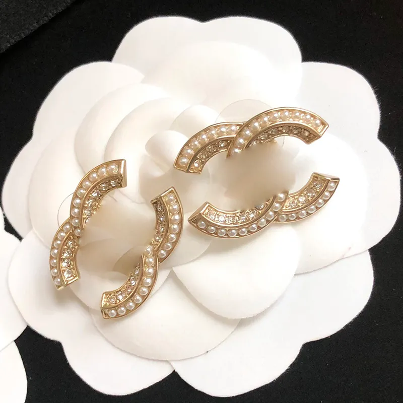 New Designer 18K Brincos de luxo de ouro para mulheres garotas de garotas Ear pregos de joalheria Brincho