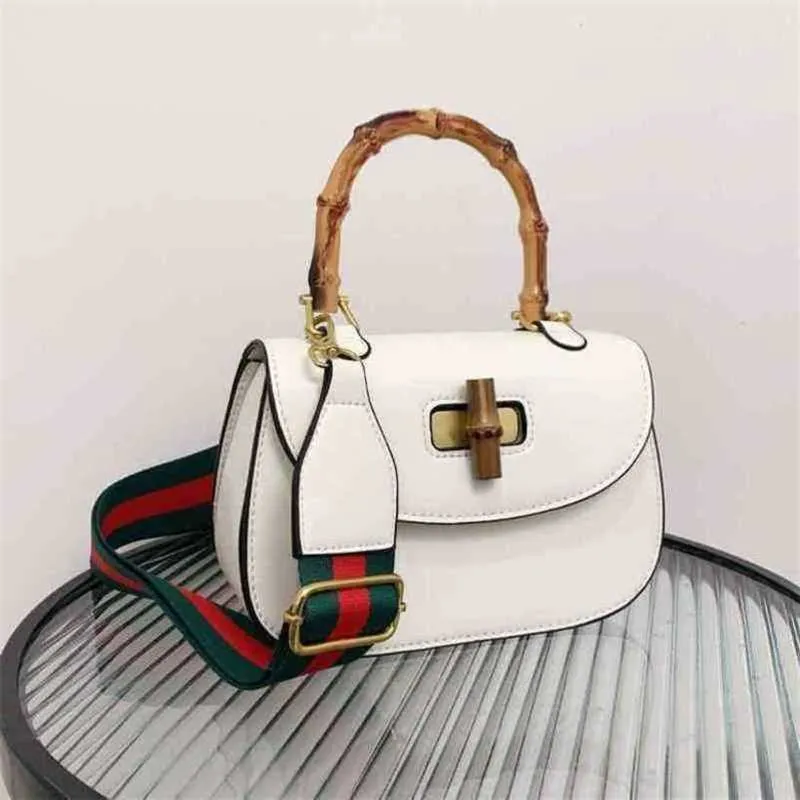 2024 New Designer womens crossbody shoulder trend spring super hot street diagonal cross style solid color buckle bag